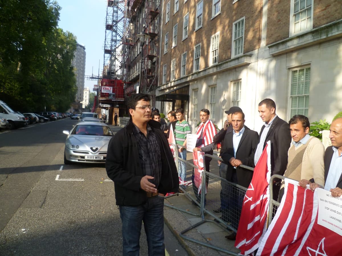 London Travel Guide for Pakistani Visitors: Visa, Budget & Attractions