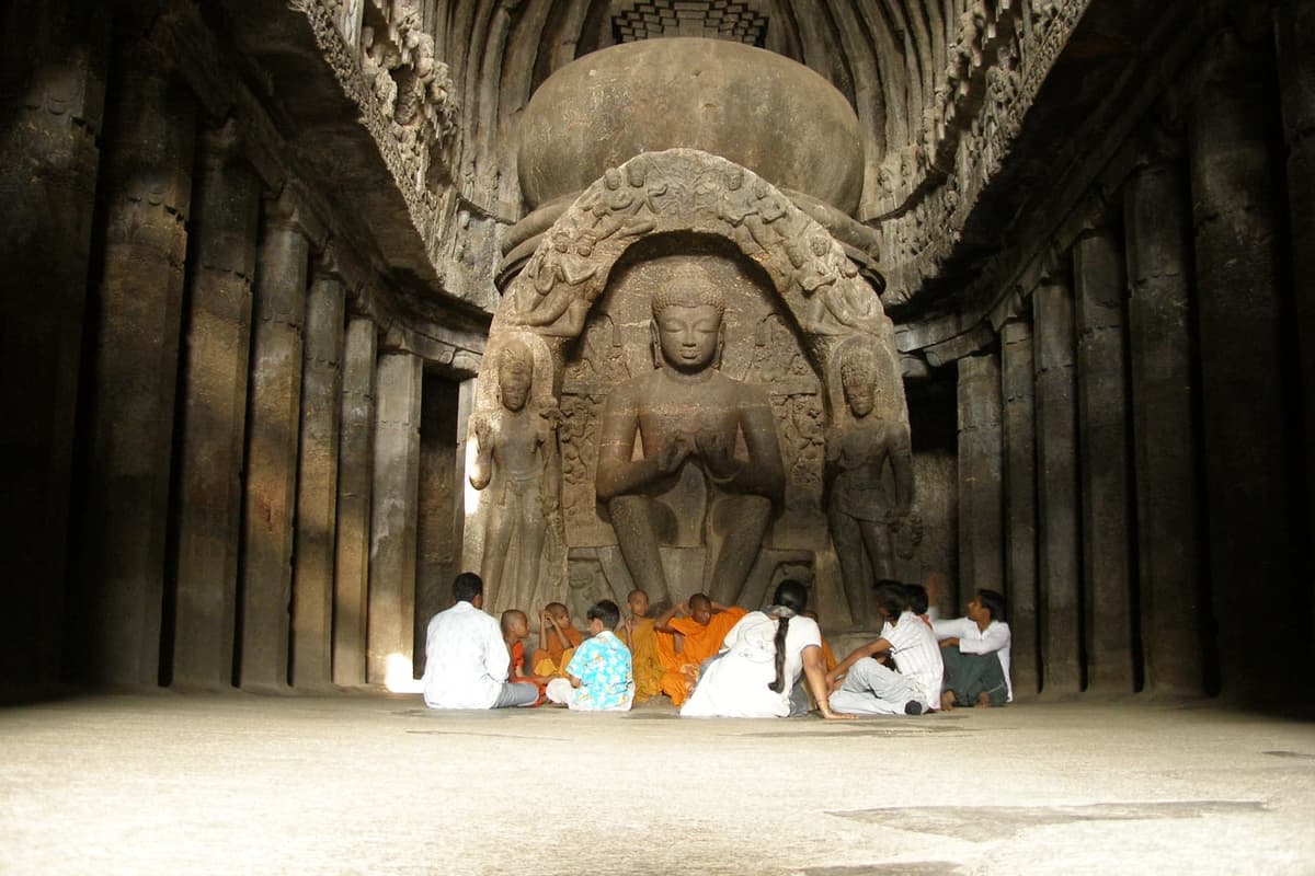 India's Greatest Temple Sculptures & Monumental Stone Art: A Travel Guide